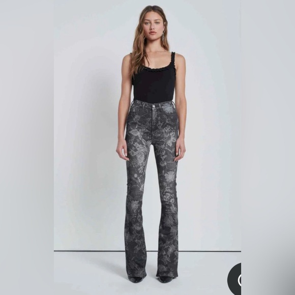 HIGH RISE SKINNY BOOTCUT IN FAIRYTALE FLORAL BLACK Sustainable Seven Jeans NWT - Picture 3 of 12